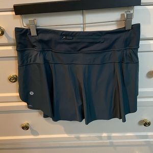 Lulu lemon skort